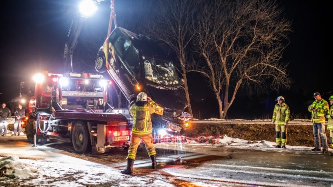 15.12.2019 - Fahrzeugabsturz mit Fahrerflucht - Doelsach
