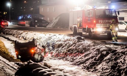 15.12.2019 - Fahrzeugabsturz mit Fahrerflucht - Doelsach